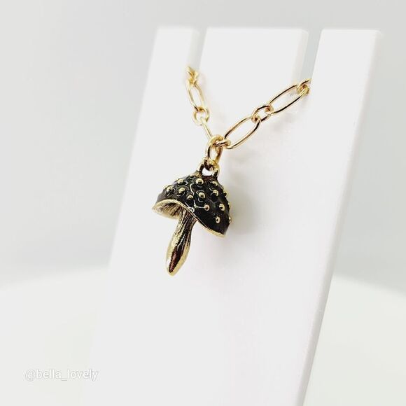 Cottagcore Spotted Mushroom 🍄 Spring Brown Gold Toned Adjustable Necklace - Picture 1 of 6